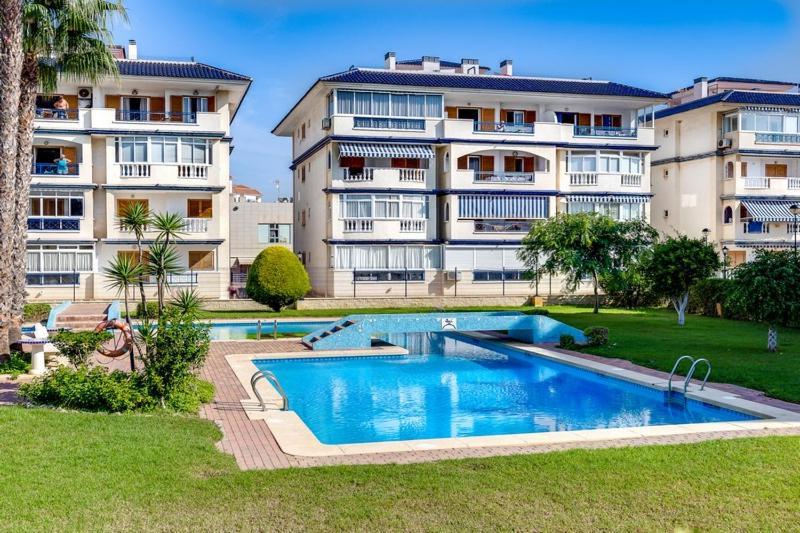 Bungalow Con Terraza La Mata Ла-Мата Экстерьер фото