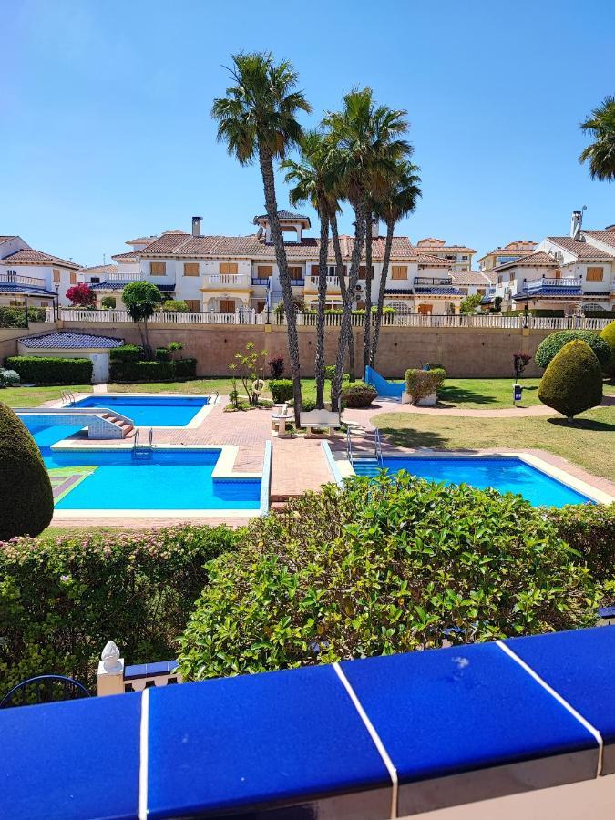 Bungalow Con Terraza La Mata Ла-Мата Экстерьер фото