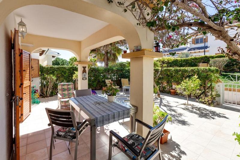 Bungalow Con Terraza La Mata Ла-Мата Экстерьер фото